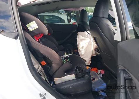 2023 Tesla Model Y Awd/Long Range Dual Motor All-Wheel Drive from USA, damaged, VIN 7SAYGDEE6PA033834